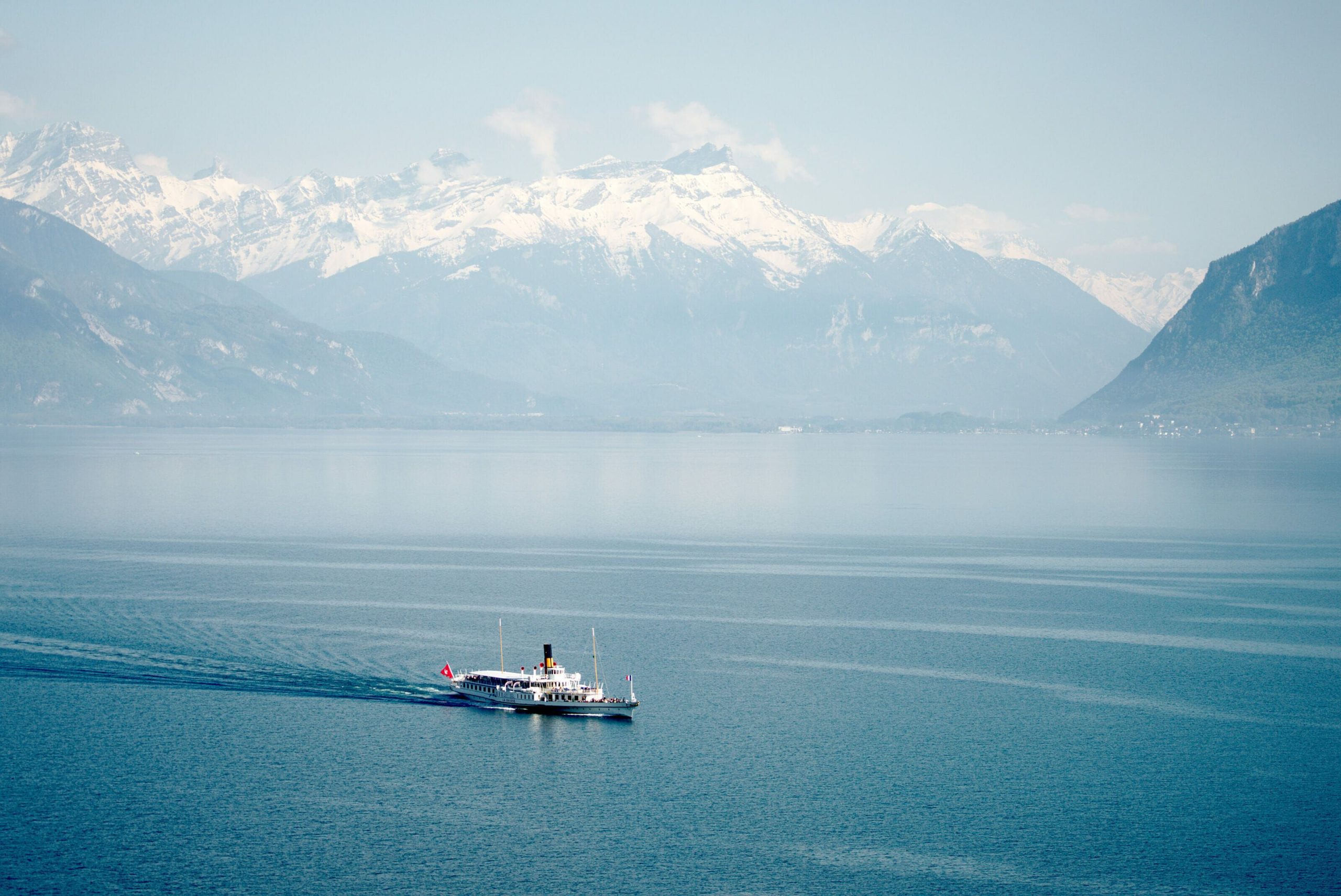 Le Lac Léman Récupère 3000 Bouteilles de Vin après 4 Ans d&rsquo;Immersion