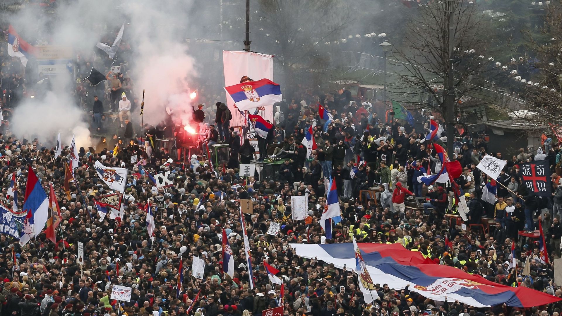 Lyon en état d&rsquo;alerte : comment des milliers de manifestants défièrent l&rsquo;interdiction préfectorale