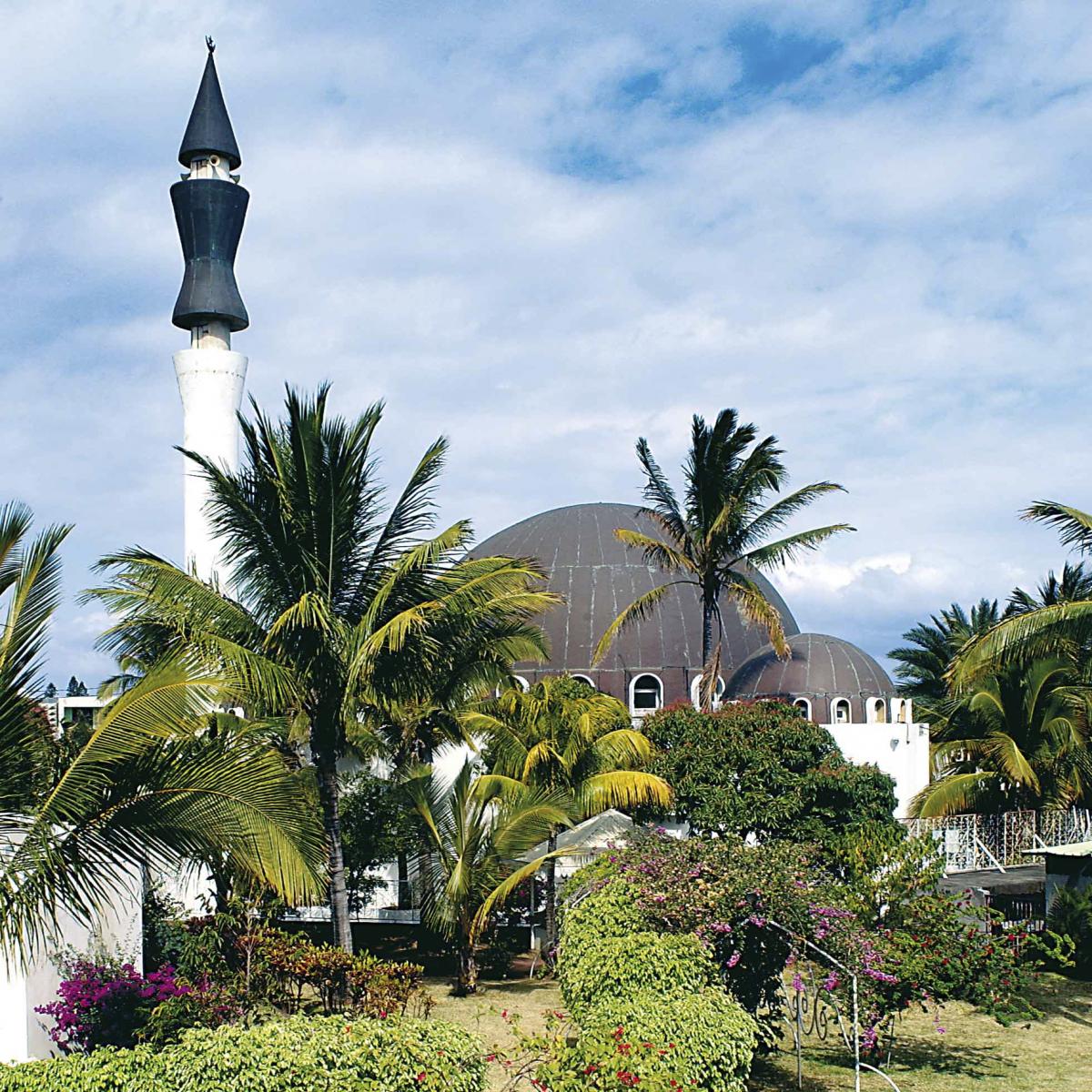 Le mélange oublié : comment Klang réinvente l’islam à travers une mosquée pagode